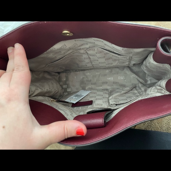 MICHAEL Michael Kors Hamilton Traveler - Picture 2 of 3